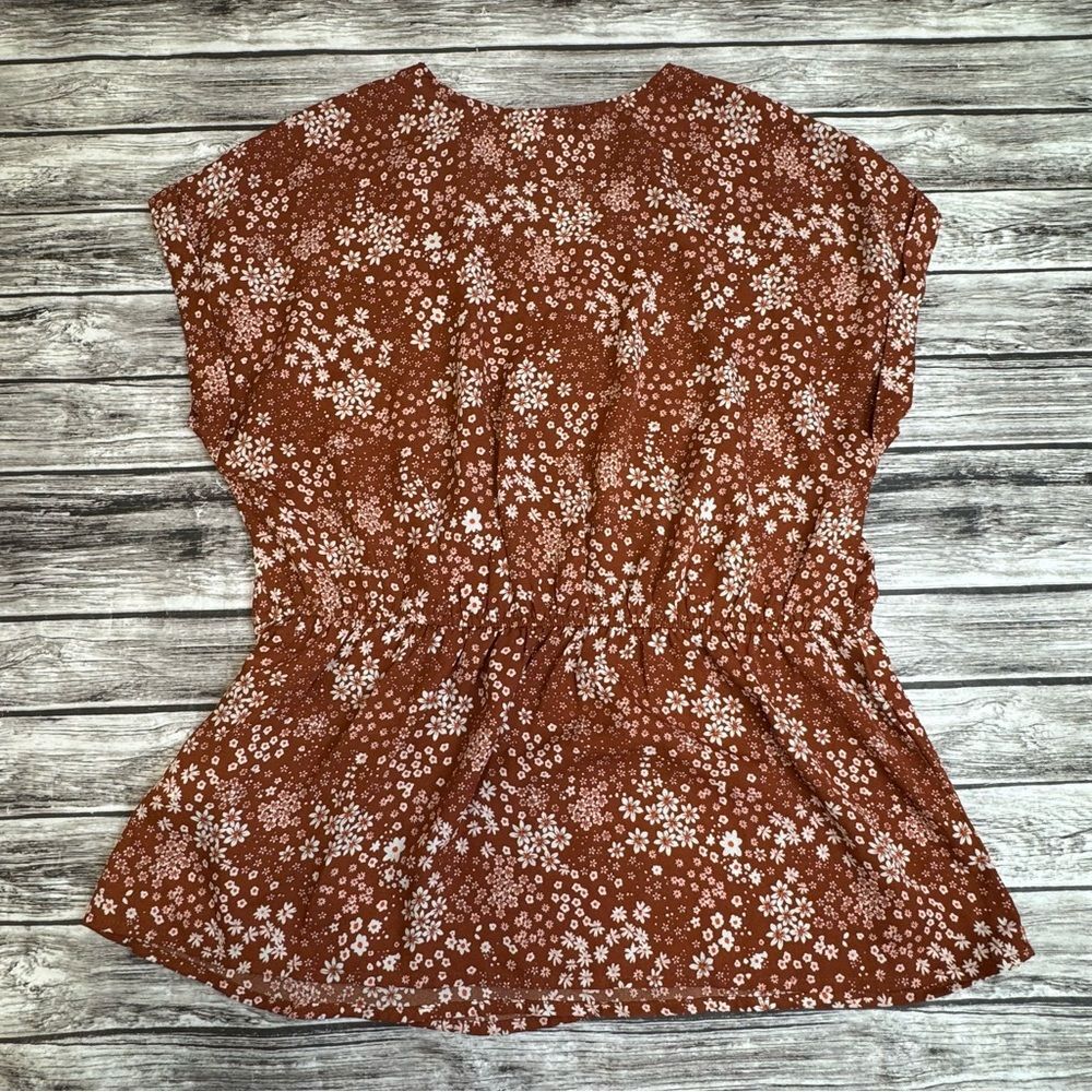 No Boundaries Floral Faux Wrap Sleeveless Blouse Peplum Rust Pink L - Picture 13 of 13